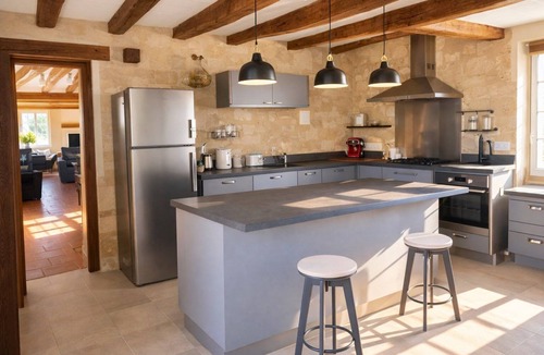 Verneuil-sur-Indre House | The Golf Farmhouse - Loches