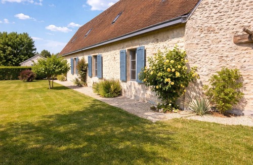 Verneuil-sur-Indre House | The Golf Farmhouse - Loches