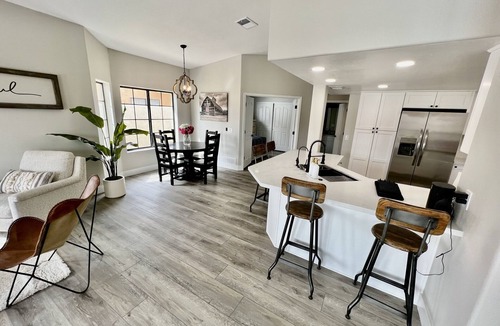 Val Vista Lakes House | "The Gondola Getaway" - Fully remodeled luxury waterfront home
