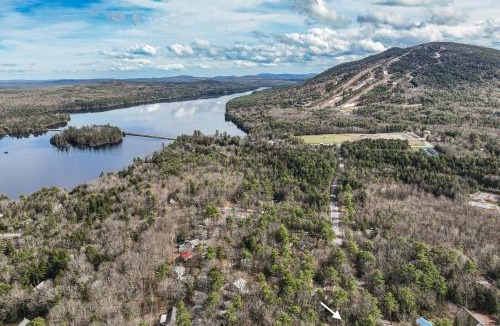 Bridgton House | The Good Knight