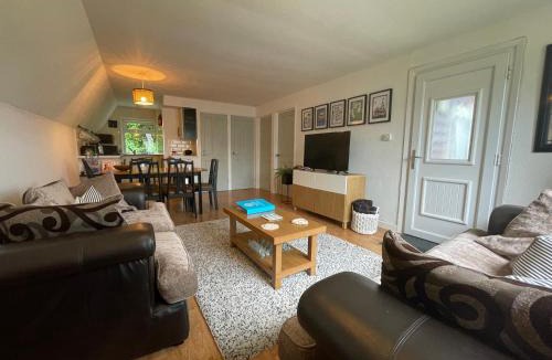 Bude Ski Chalet | The Good Lodge