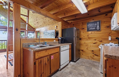 Gatlinburg - Pigeon Forge Cabin | The Good Place