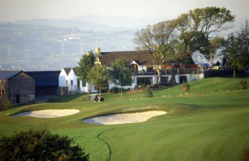 Gowerton House | The Gower Golf Club B&B