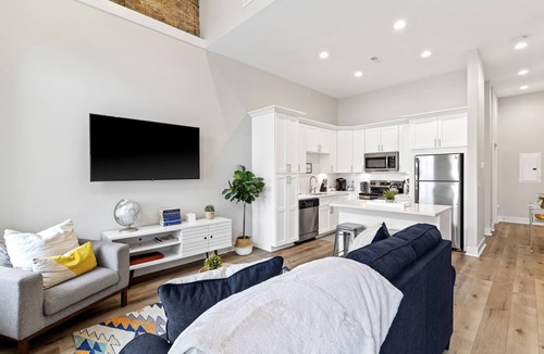 Racine Apartment | The Graduate: Lakeside Charm in Downtown