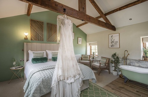 Charwelton Bed & Breakfast | The Granary at Fawsley