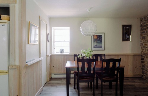 Prince Edward House | The Granary Flat at the Historic Glenora Mill