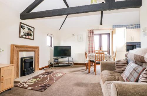 Edburton Apartment | The Granary