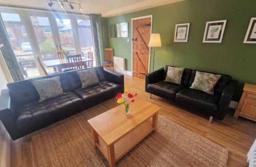 Ivinghoe House | The Granary