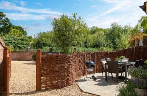 Tunstead House | The Granary