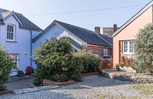 Hartland Cottage | The Granary, shared hot tub and sauna