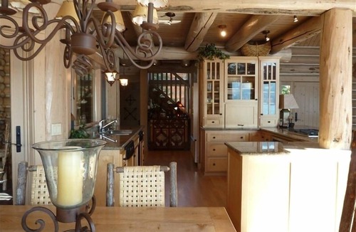 Boulder Bay House | "The Grand" Big Bear Lakefront Log Home. Breathtaking views. Fire Pit. Hot tub.