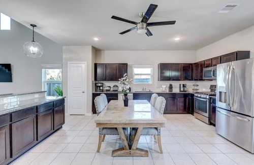 Rosenberg House | The Grand Haven Retreat