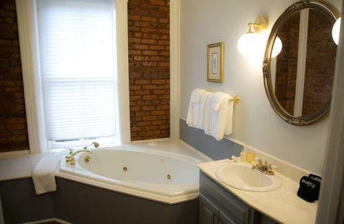 Hogansville Hotel | The Grand Hotel