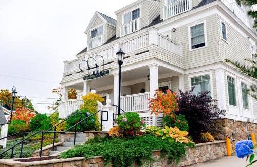 Kennebunk Hotel | The Grand Hotel