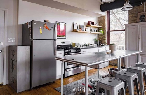 Logan Square House | The Grand Kimball Lodge, Logan Square, Sleeps 20