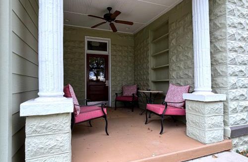 Tullahoma Hotel | The Grand Lux Inn
