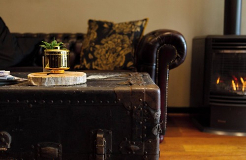 Beechworth Hotel | The Grand Oaks Resort