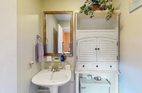 Eureka Springs Historic District Hotel | The Grand Suite at Tradewinds