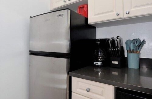 Midtown East Apartment | The Grand V Vibe 8632