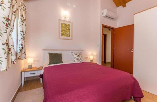 Stankovci Villa | The Grandfather's courtyard villa with heated pool