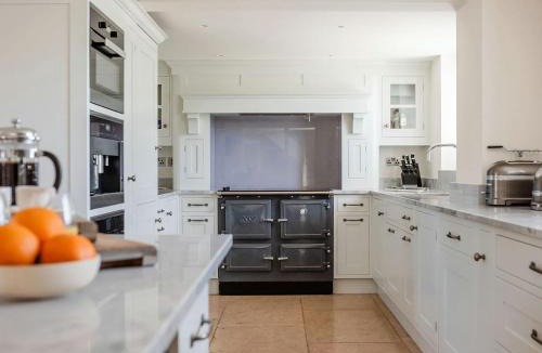 Shrewsbury House | The Grange At Hencote Vineyard