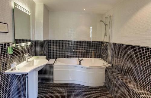 Oborne Hotel | The Grange at Oborne