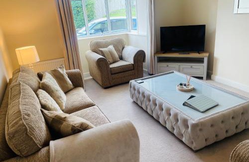 Newton Aycliffe House | The Graph’s Gaff