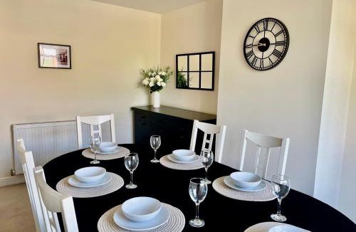 Newton Aycliffe House | The Graph’s Gaff