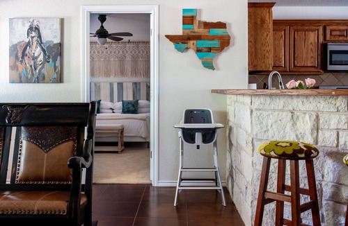 Liberty Hill House | The Gravel Road Ranch - 4bd2ba - Liberty Hill - 5 Acres - King Suite -Sleeps 9+