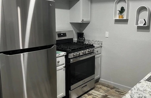Tulsa House | The Great Experience in Tulsa with AC, WiFi & all the needed amenities.