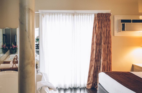 Queens Square Hotel | The Great George