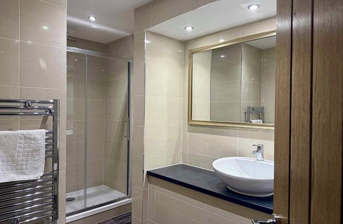 Takeley Street Hotel | The Great Hallingbury Manor