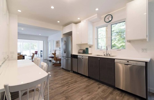 Frontenac House | The Great House: More than just a cottage!