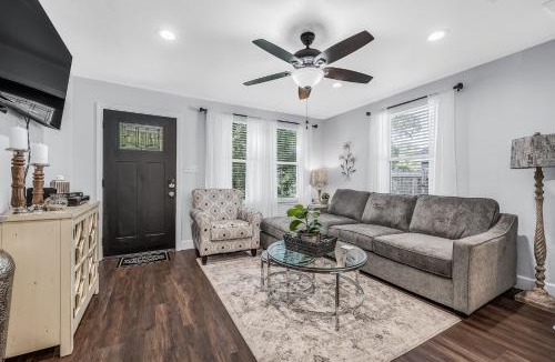 Brenham House | The Green Emerald