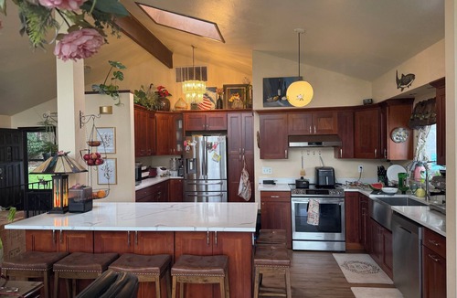 Bonney Lake Apartment | The Green Heaven at the Lake