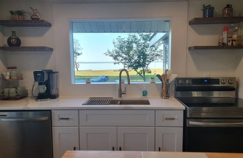 Roper House | The Green Heron Waterfront Albemarle Sound