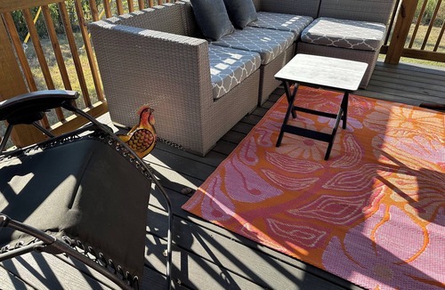 La Grange Cottage | The Green House in La Grange - New Listing!