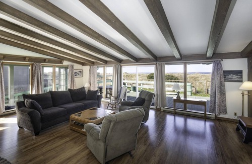 Bayshore House | The Green House