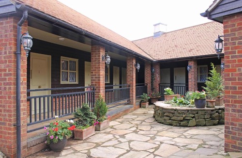 Southill Bed & Breakfast | The Green Man Stanford