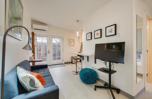 Sunset House | The Green Spot Studio