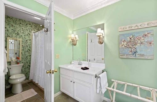 Elsah Hotel | The Green Tree Inn