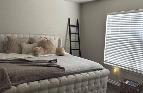 Spring Branch Other | "The Greenhouse" Enjoy peaceful country charm, relaxing lake days