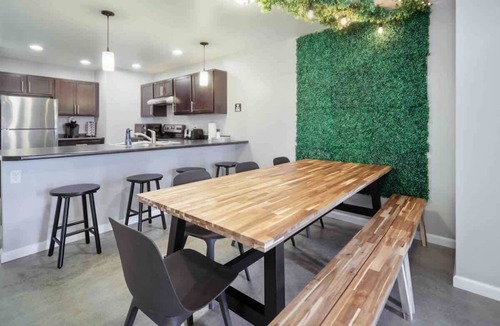 Ithaca House | The Greenhouse: Modern Rural Escape