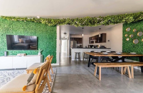 Ithaca House | The Greenhouse: Modern Rural Escape