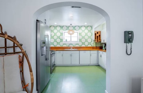 Chestnut House | The Greenhouse