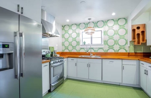 Chestnut House | The Greenhouse