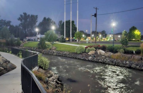 Caldwell House | The Greenhouse!