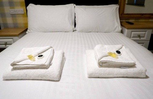 Cleedownton Hotel | The Greenland's Inn