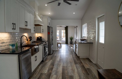 Palmetto House | The Greenside Getaway
