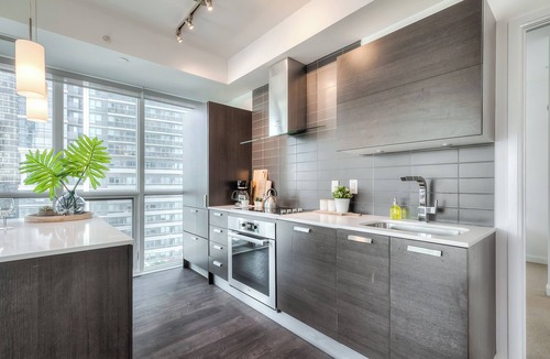 Willowdale Apartment | The Greenville Deluxe Suites & Towers